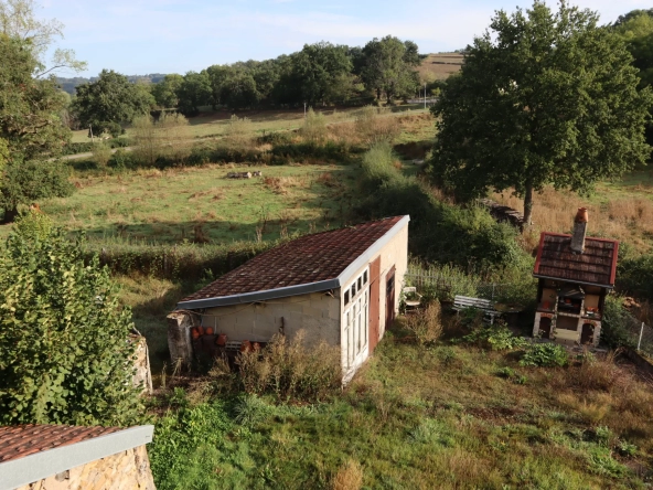 Maison à St Léger du Bois avec 3 chambres - Terrain de 735m2 