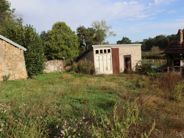 Maison à St Léger du Bois avec 3 chambres - Terrain de 735m2 