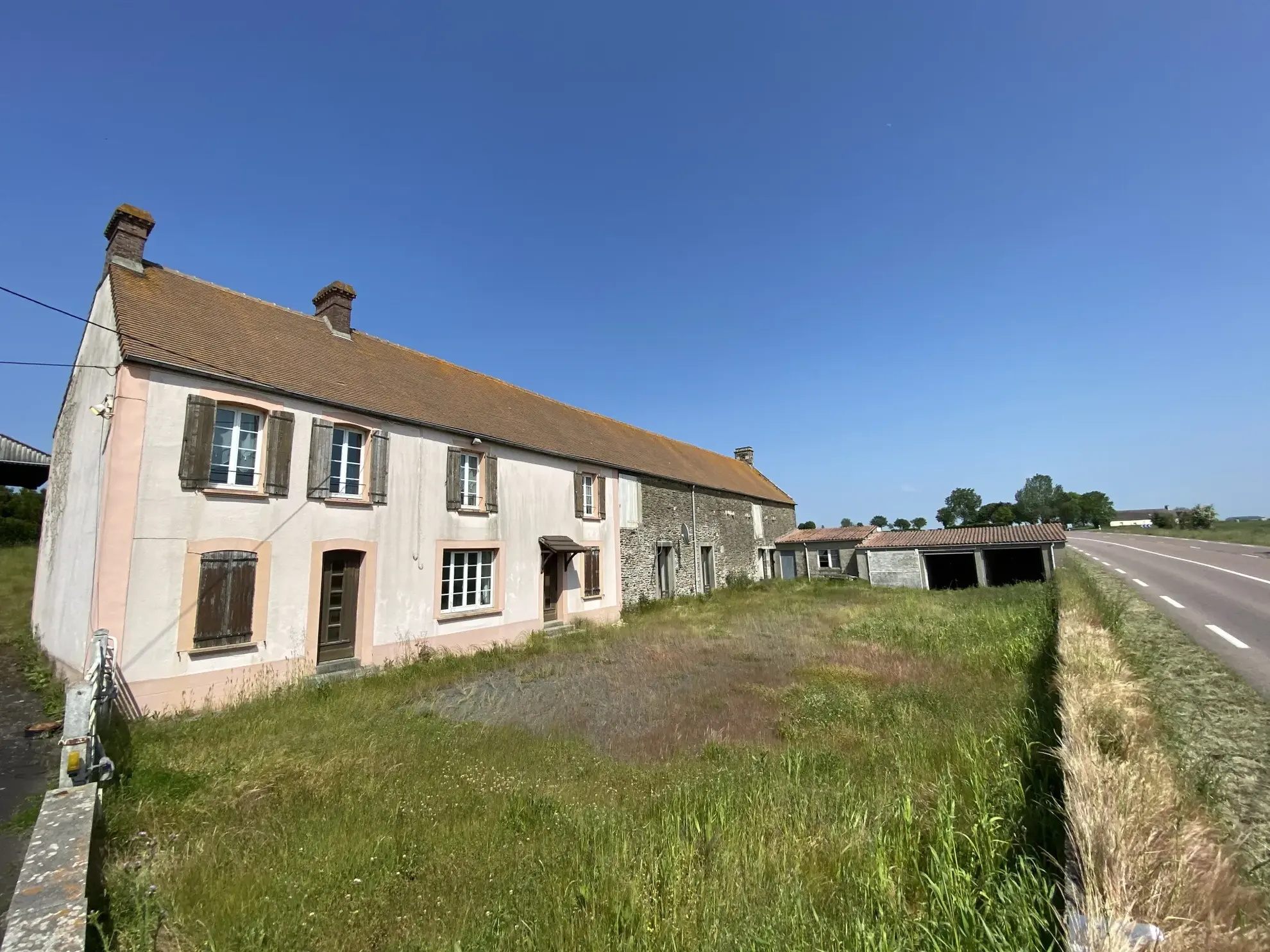 Ferme à vendre à Croisilles 