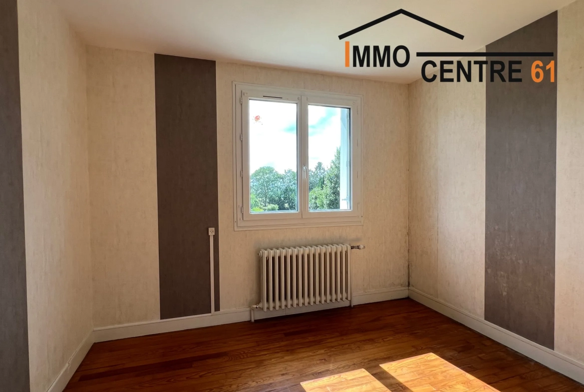 Maison 3 chambres avec dépendance 200m2 à Carrouges 
