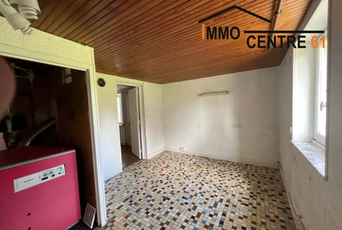 Maison 3 chambres avec dépendance 200m2 à Carrouges 