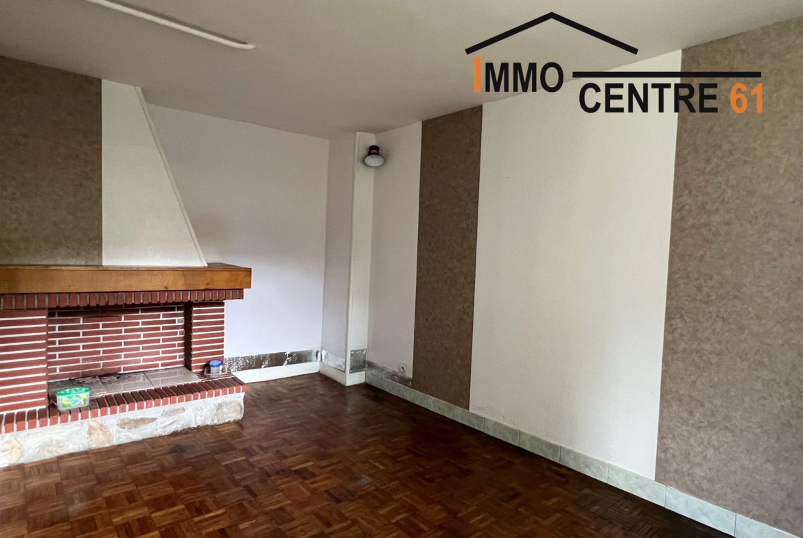 Maison 3 chambres avec dépendance 200m2 à Carrouges 