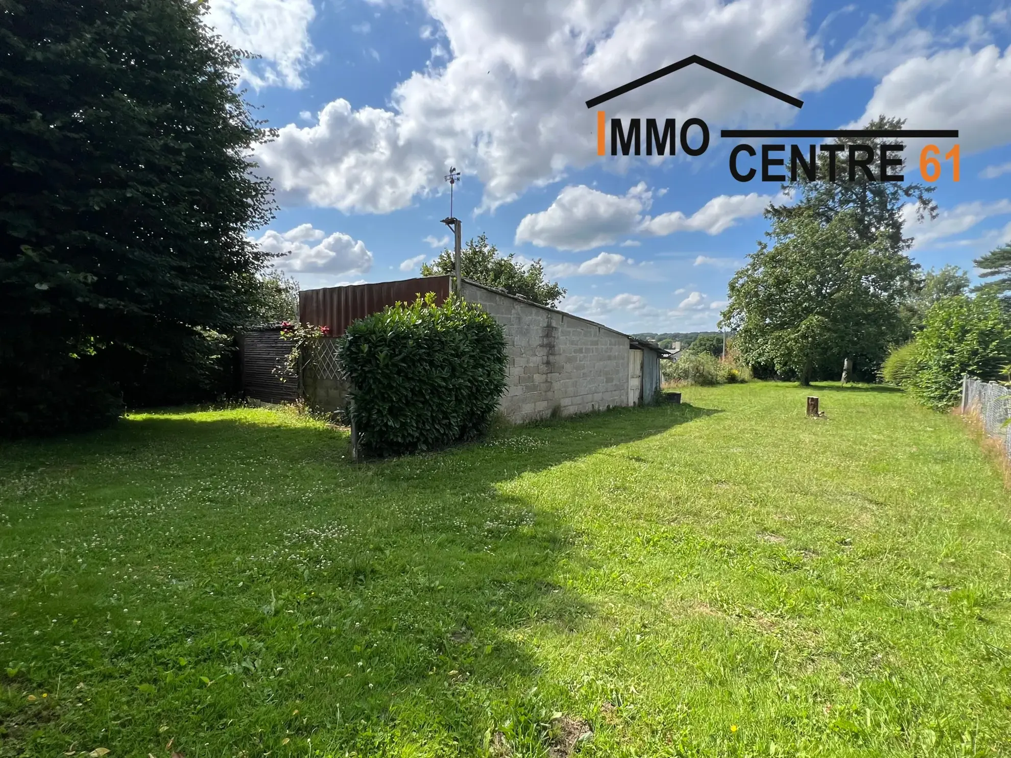 Maison 3 chambres avec dépendance 200m2 à Carrouges 