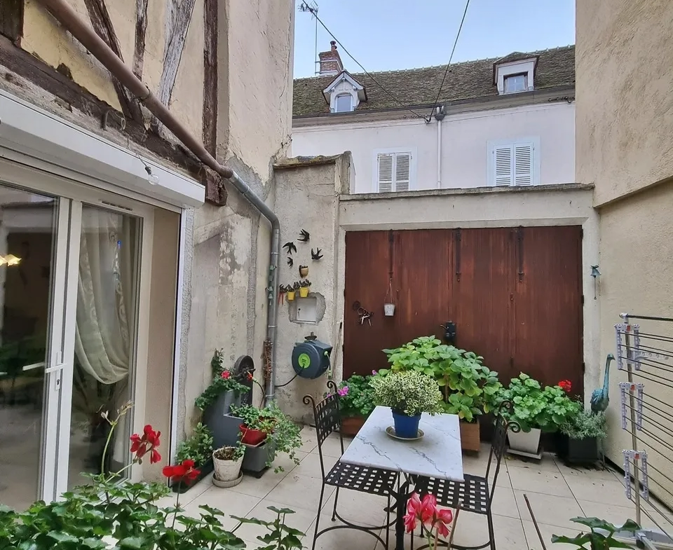 Maison de bourg rénovée à Bray-sur-Seine 