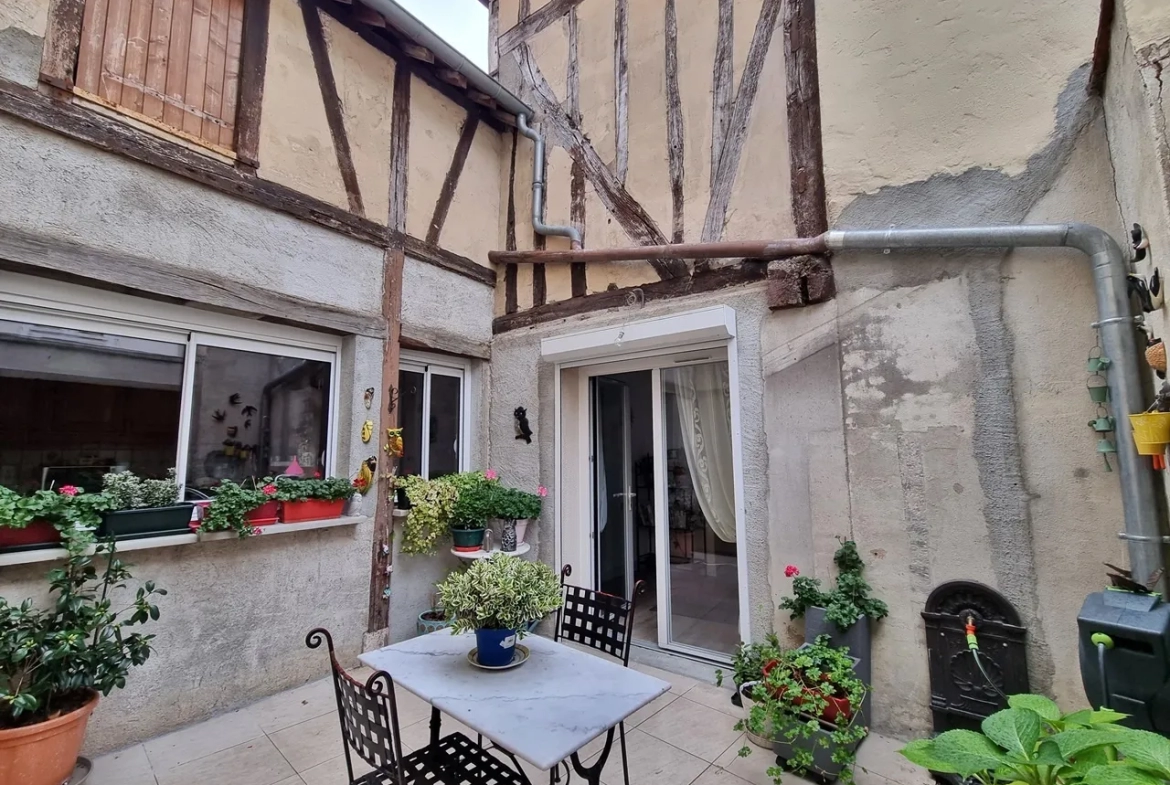 Maison de bourg rénovée à Bray-sur-Seine 