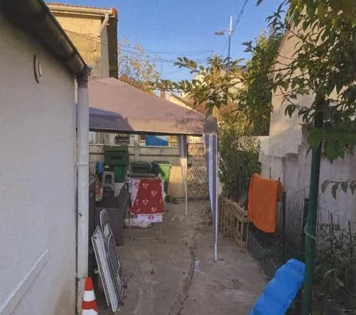 Maison T4 à Drancy de 73m2 en vente à 15 000 €