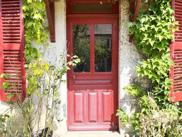 Maison ancienne à rénover à BEIRE LE CHATEL 
