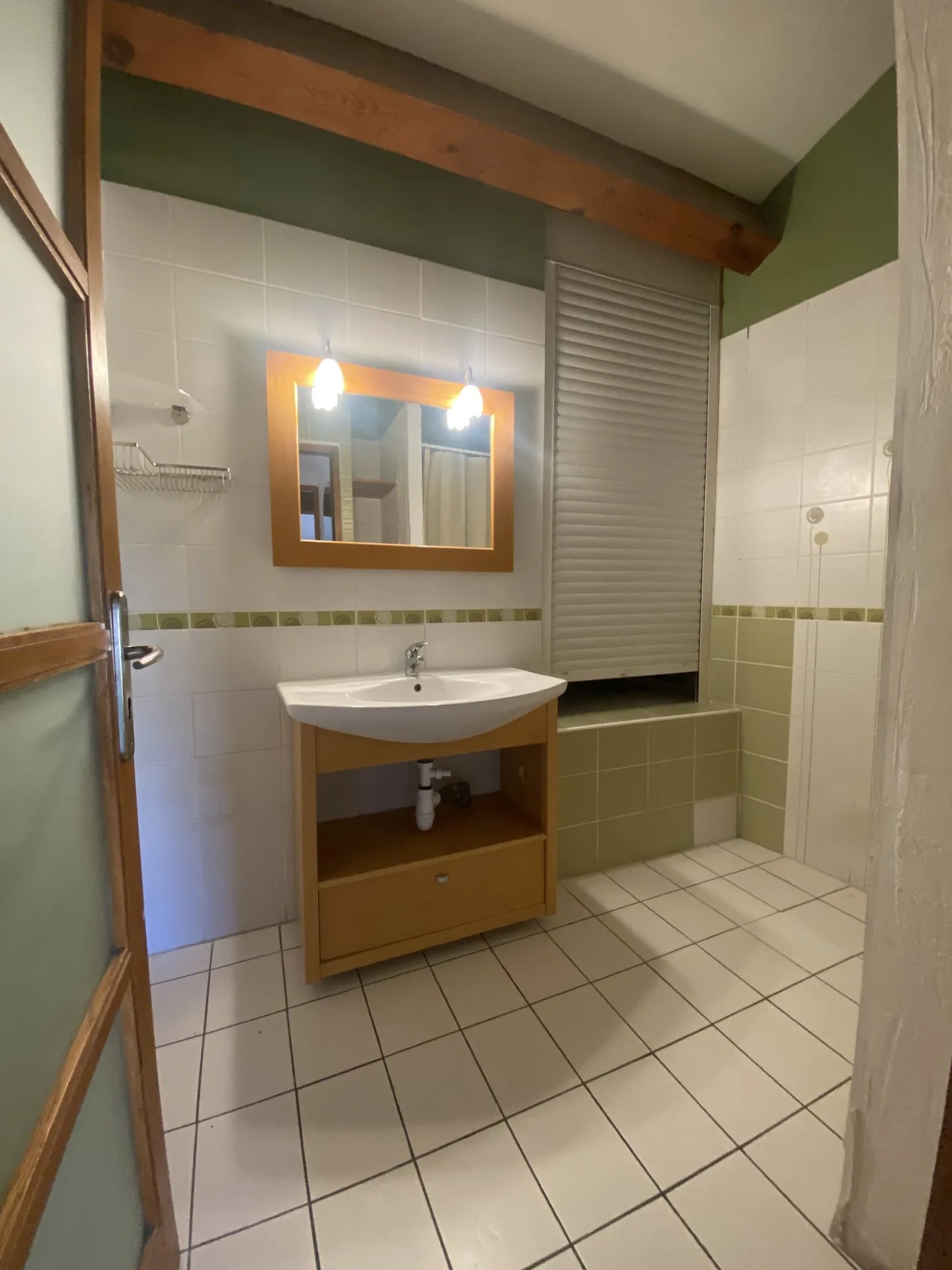 Appartement Charmant avec Vue sur les Montagnes au Boulou 