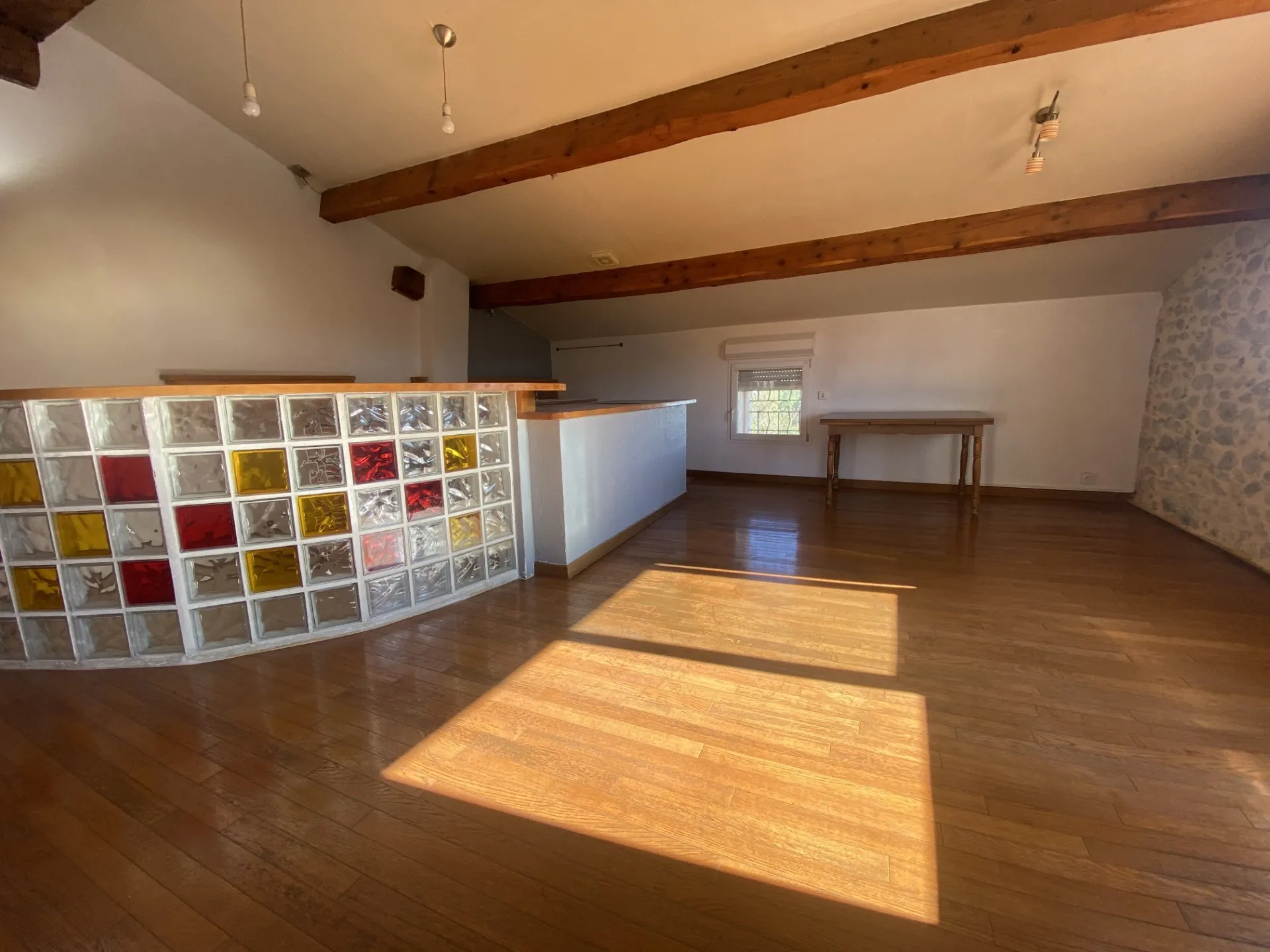 Appartement Charmant avec Vue sur les Montagnes au Boulou 