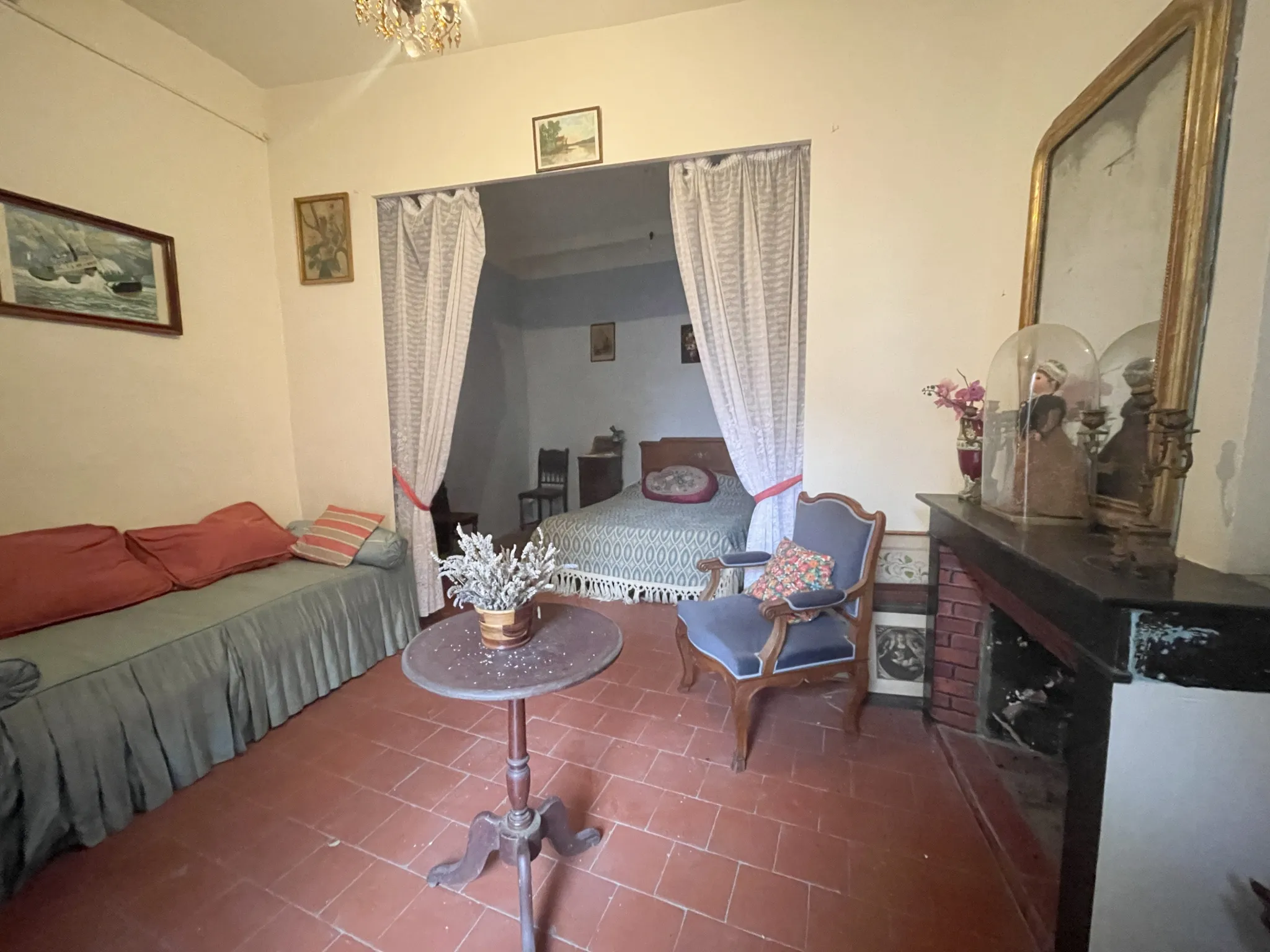 Belle maison de village à réhabiliter à Agde 