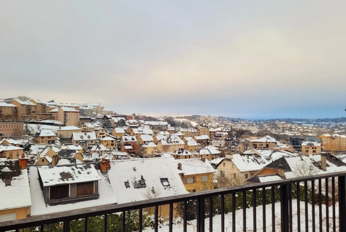 Appartement de type 3 avec balcon, lumineux et une vue dégagée 