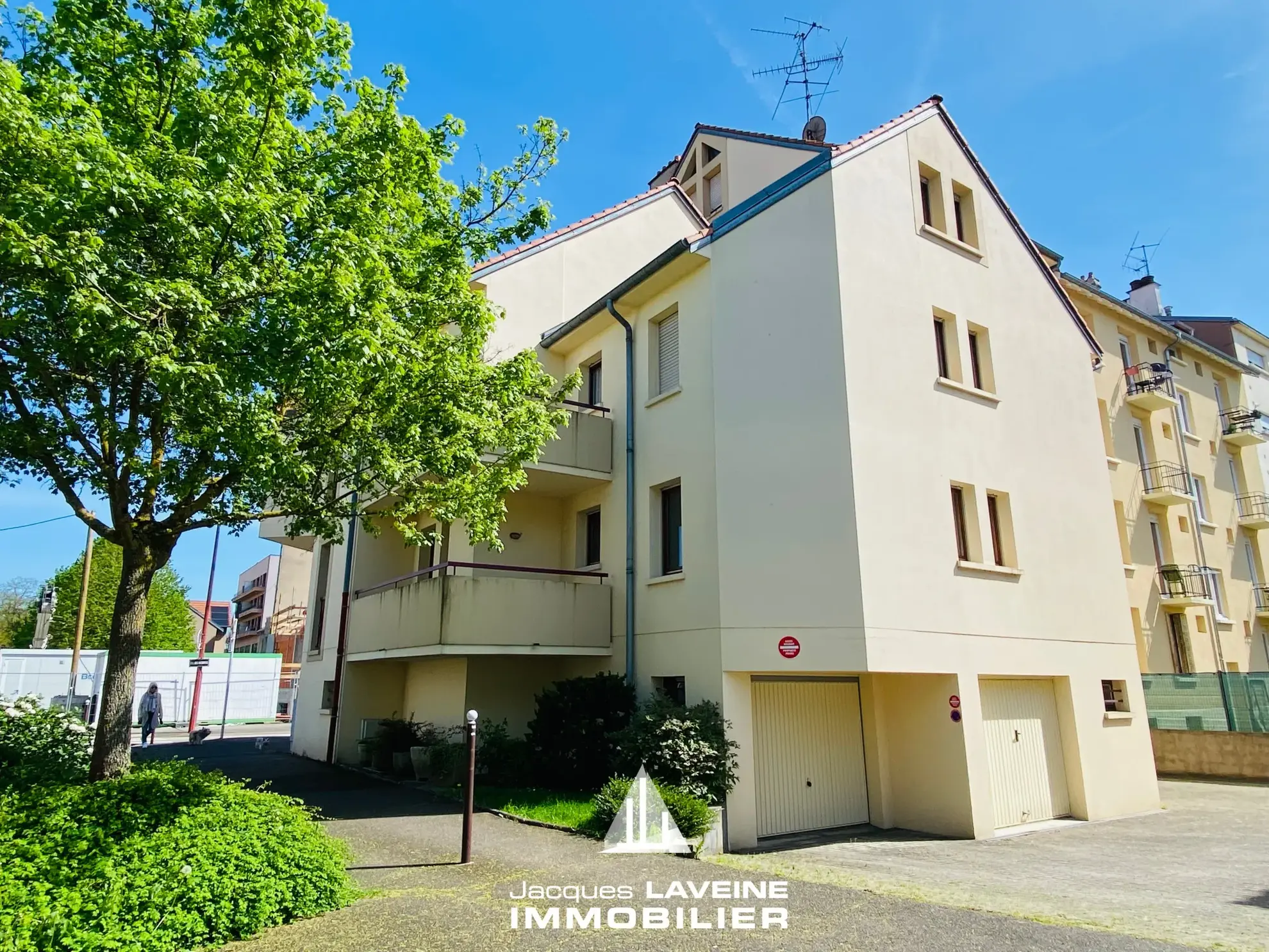 METZ - Appartement 4 pièces avec garages 