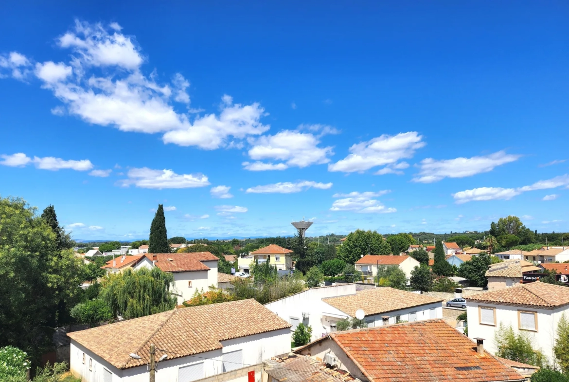 Appartement T3 rénové avec double balcon à Lunel 