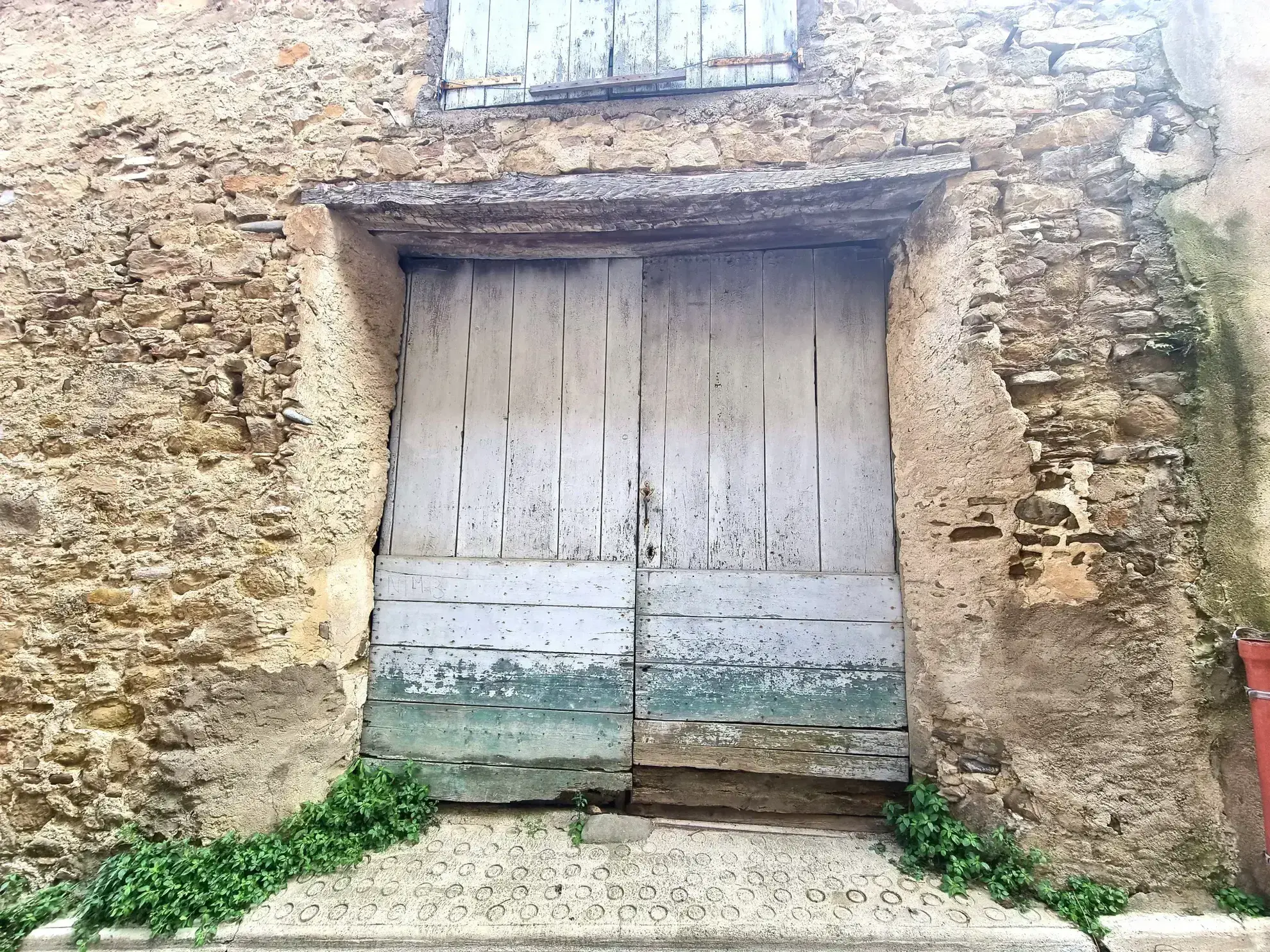 Maison de village rénovée à Ginestas avec terrasse 