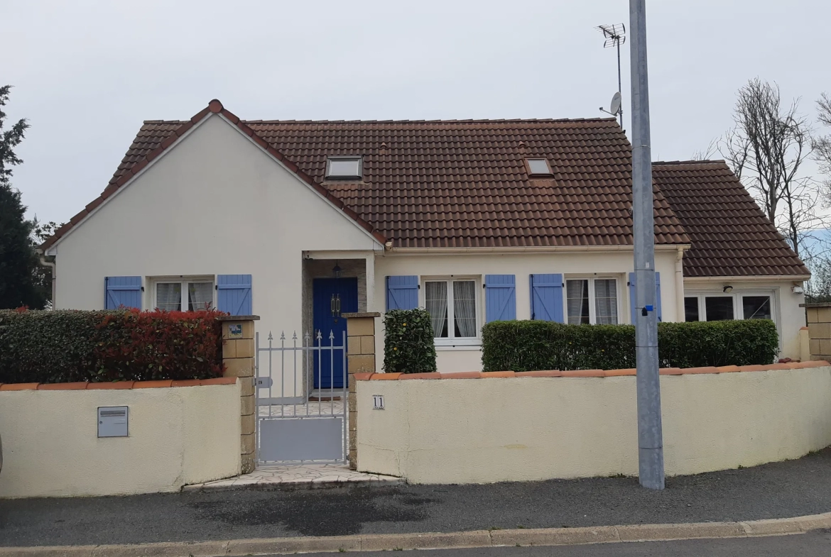 Pavillon charmant dans village attractif - Vallon sur gee (72540) 