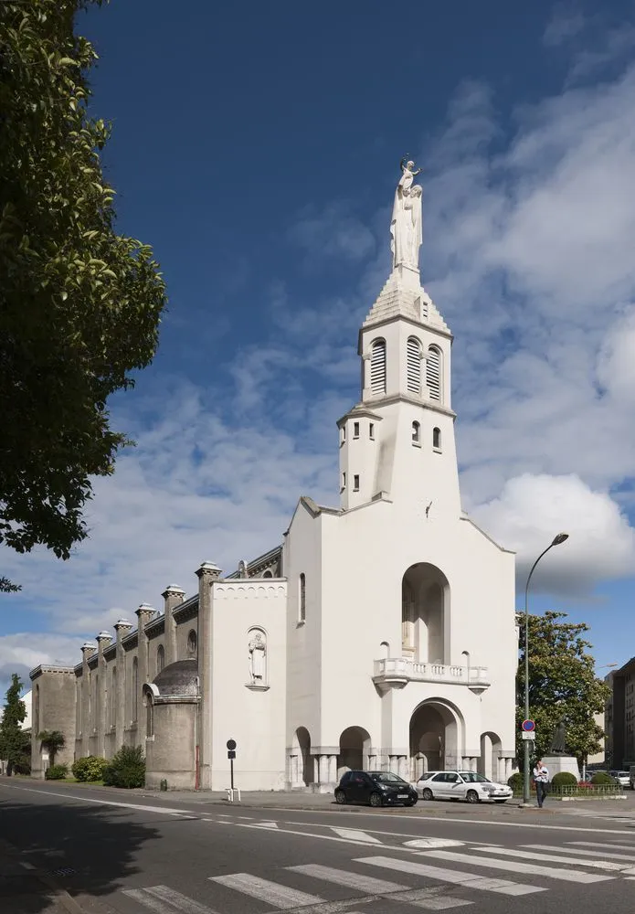 Grange à rénover avec cour à Pau Notre-Dame 