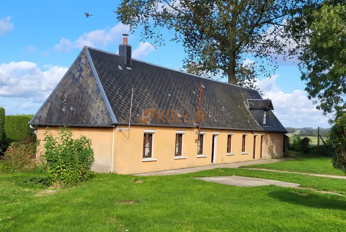 Longère à restaurer dans paisible village 