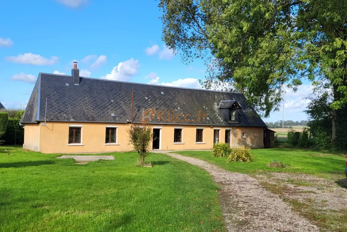Longère à restaurer dans paisible village 