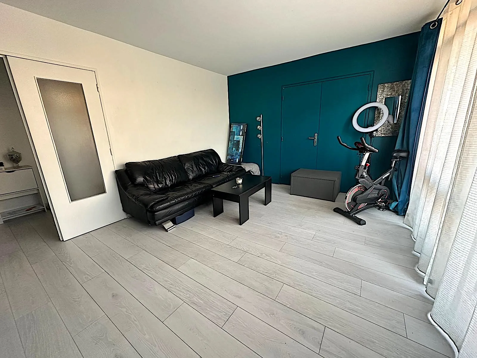 Appartement 2 pièces avec balcon à Livry-Gargan 