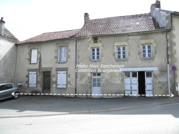 Maison de village mitoyenne, 5 chambres à St-Dizier Leyrenne