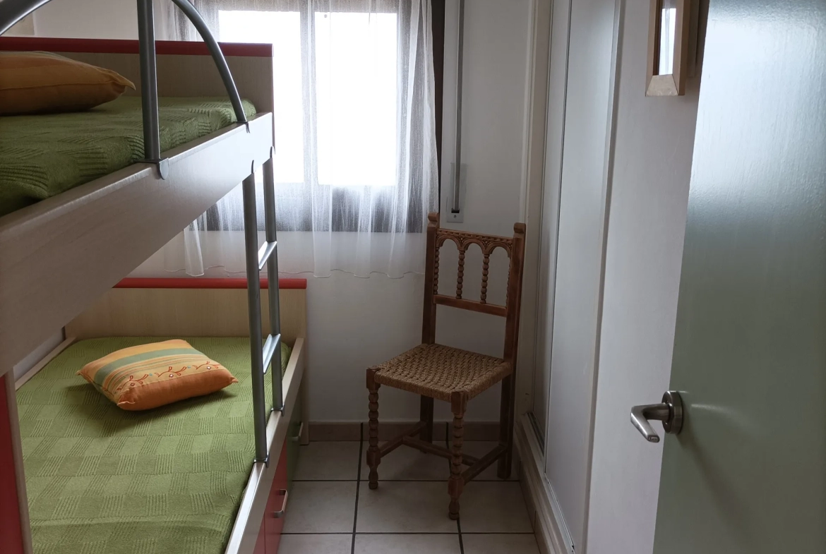 Appartement de 3 chambres avec terrasse à vendre à Roses 