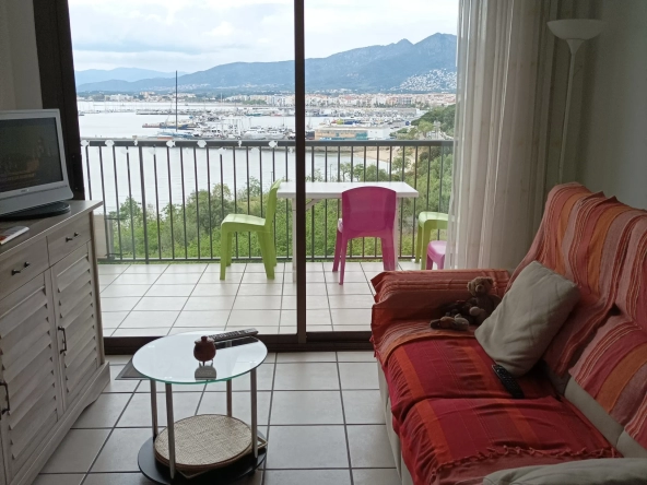 Appartement de 3 chambres avec terrasse à vendre à Roses 