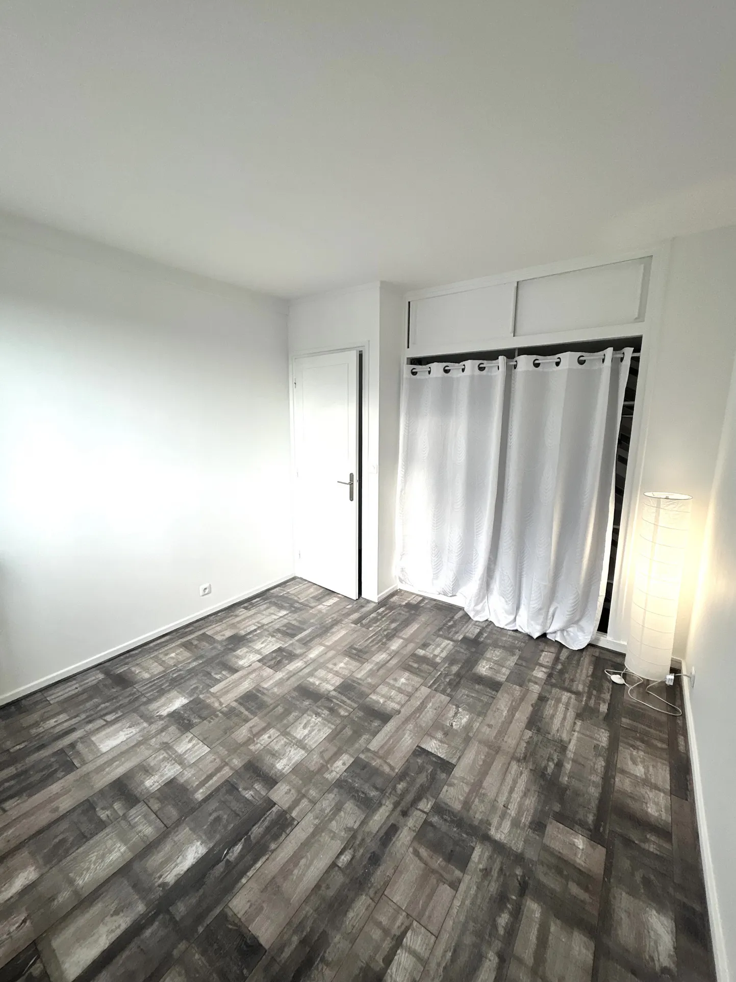 Appartement 4 pièces à Neuilly plaisance 