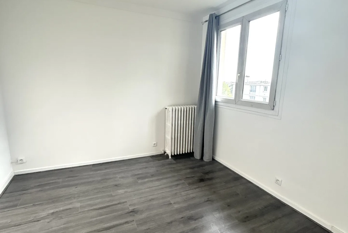 Appartement 4 pièces à Neuilly plaisance 