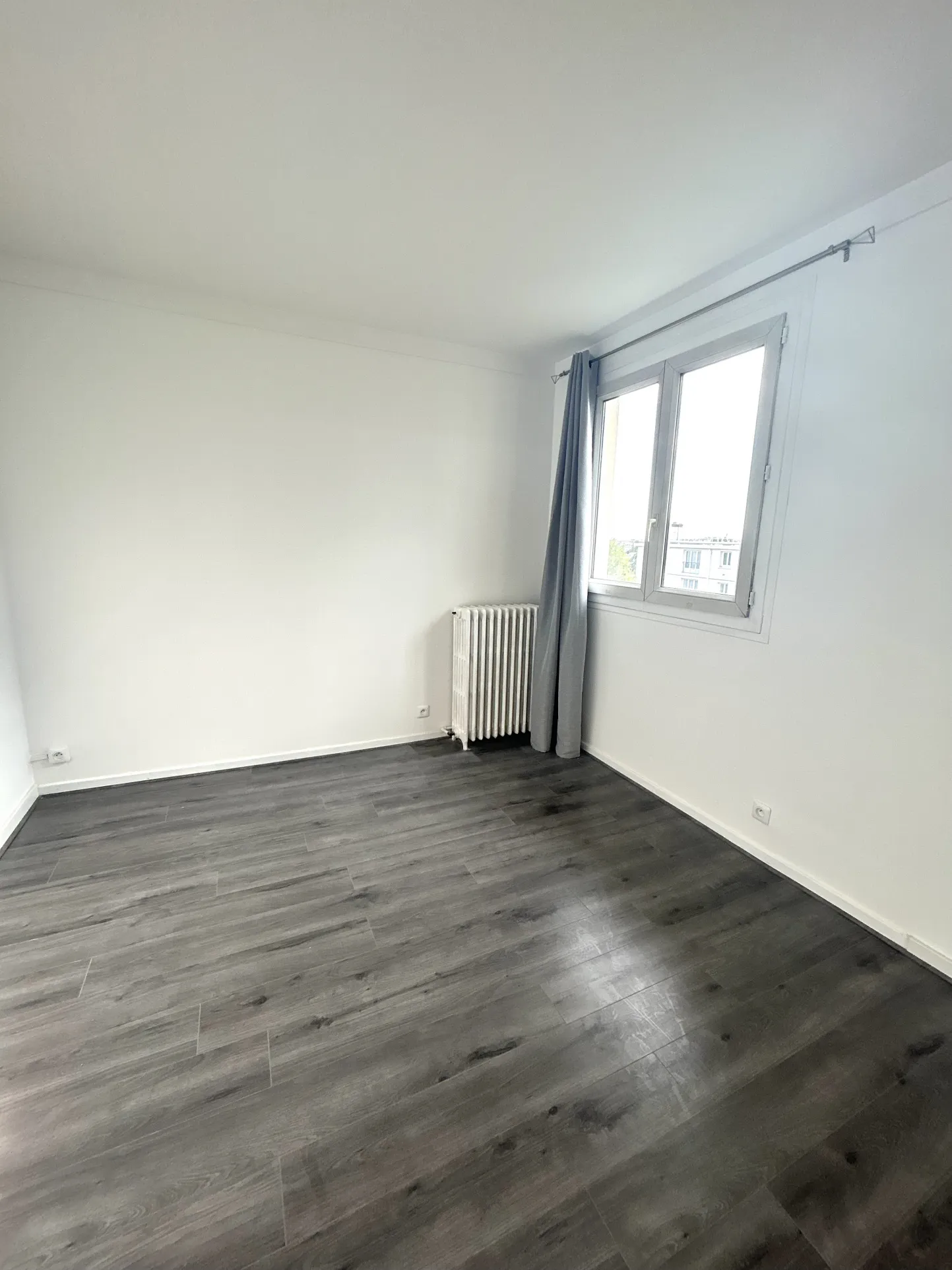 Appartement 4 pièces à Neuilly plaisance 