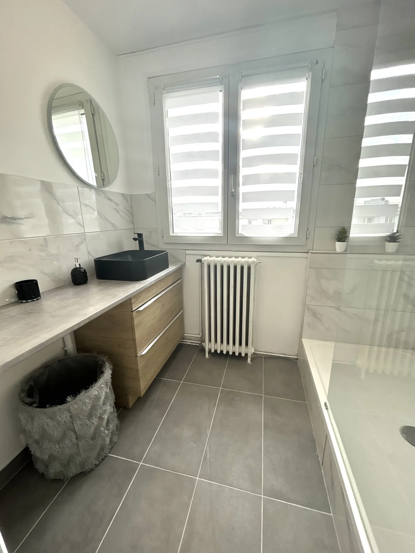 Appartement 4 pièces à Neuilly plaisance 