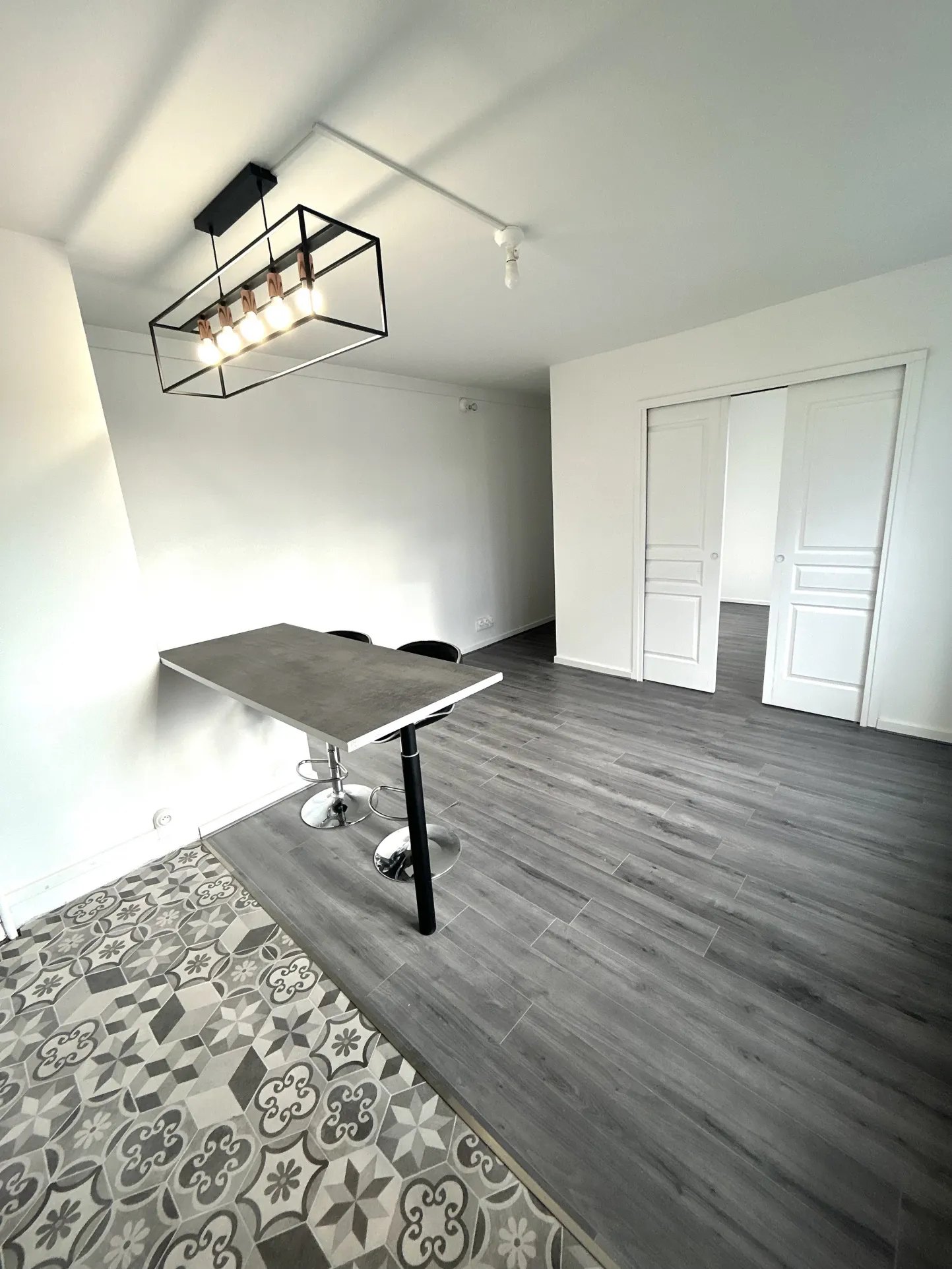 Appartement 4 pièces à Neuilly plaisance 