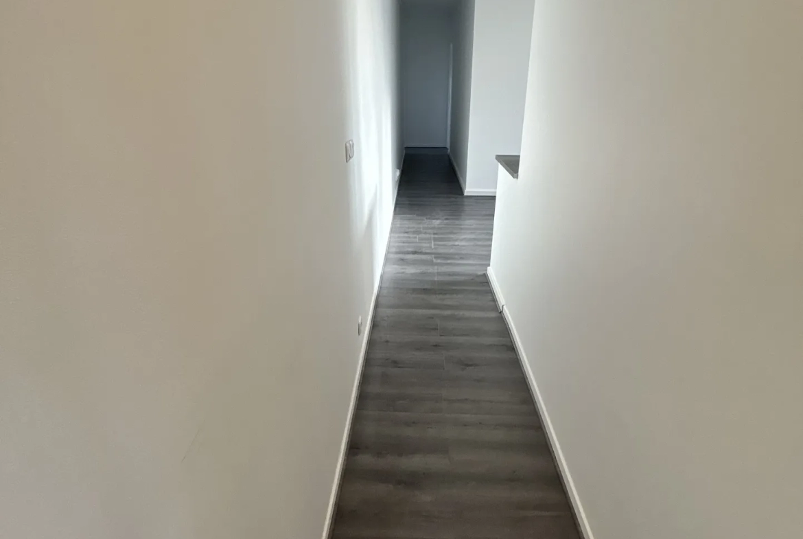 Appartement 4 pièces à Neuilly plaisance 