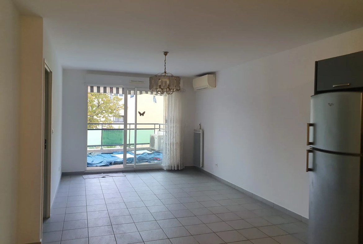 Grand appartement avec terrasse à Solliès-Pont - 230,000€ 