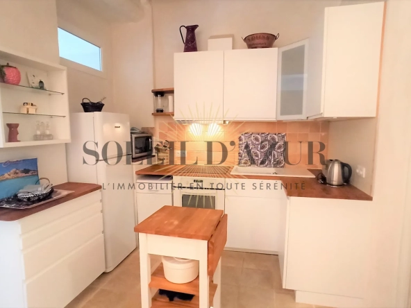 Bel appartement de type 3 traversant à La Ciotat 