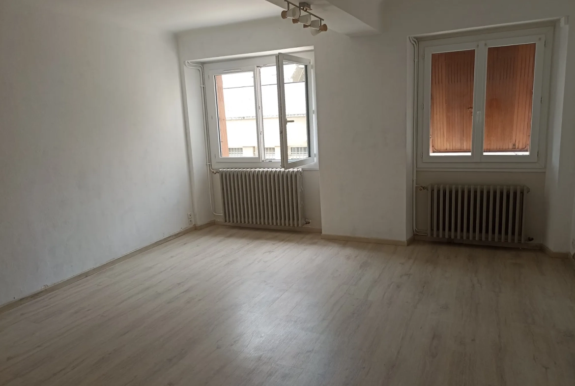 Appartement en centre-ville de Noyen sur Sarthe 