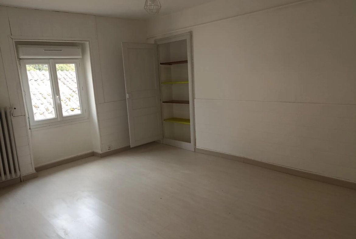Appartement en centre-ville de Noyen sur Sarthe 