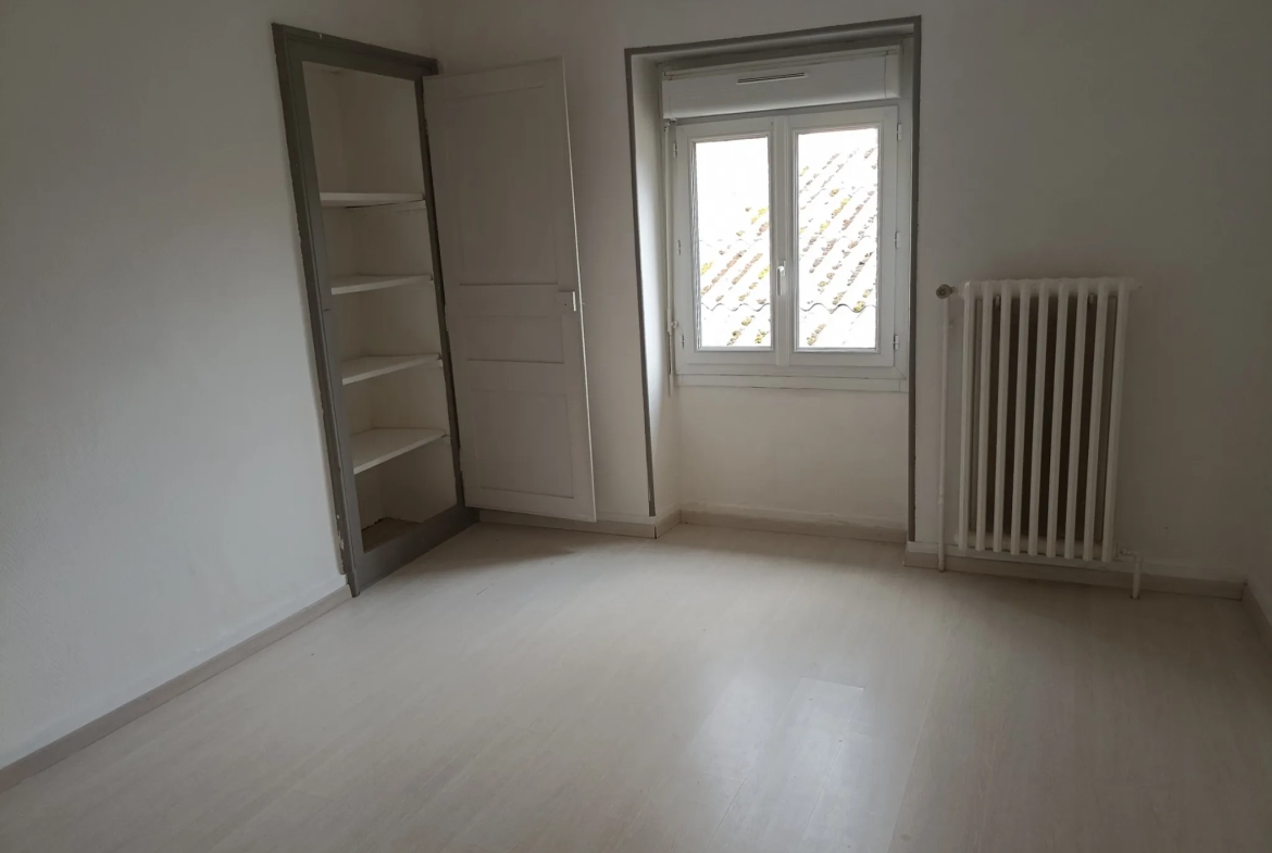Appartement en centre-ville de Noyen sur Sarthe 