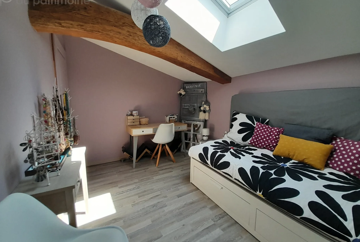 Maison de Ville Rénovée de 113m2 à Bazas 