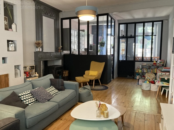 Maison de Ville Rénovée de 113m2 à Bazas 