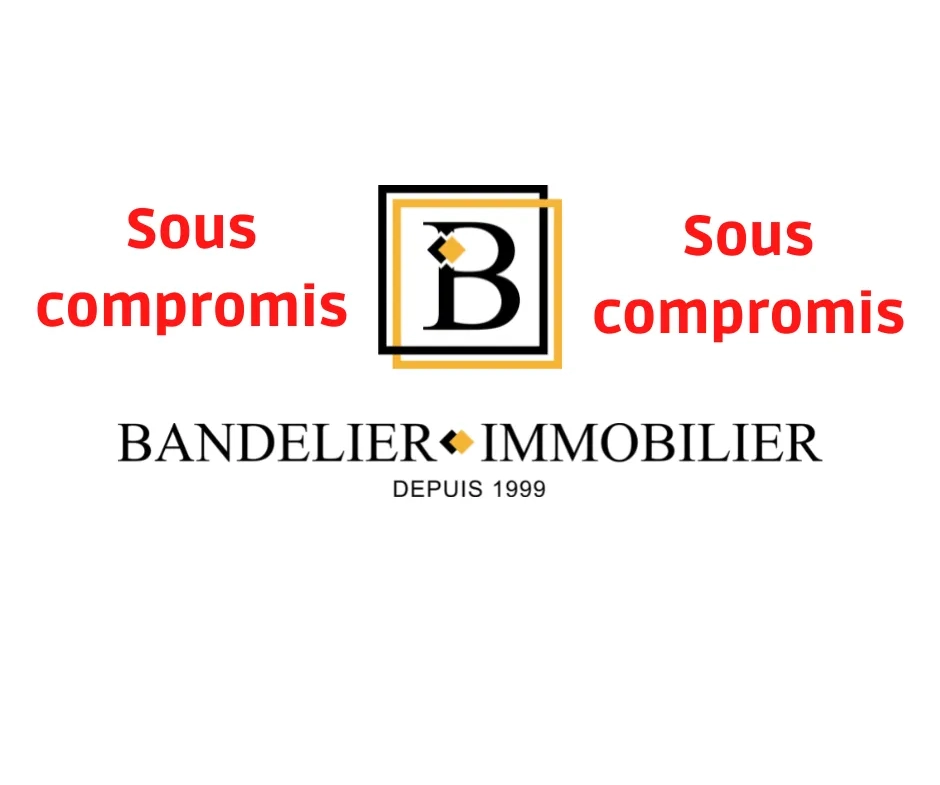 Vaste studio proche commerces 