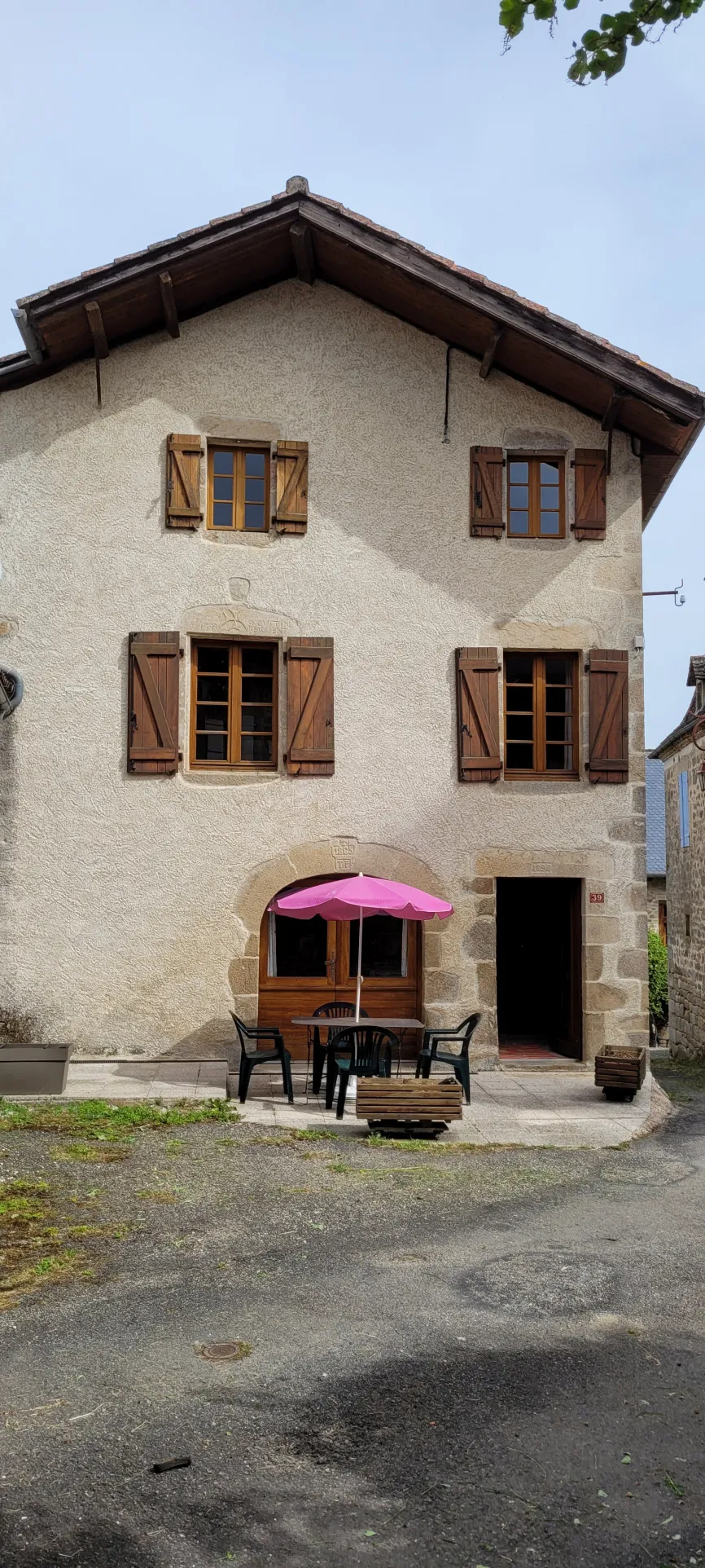 Maison avec petit jardin à Teyssieu, 46190 