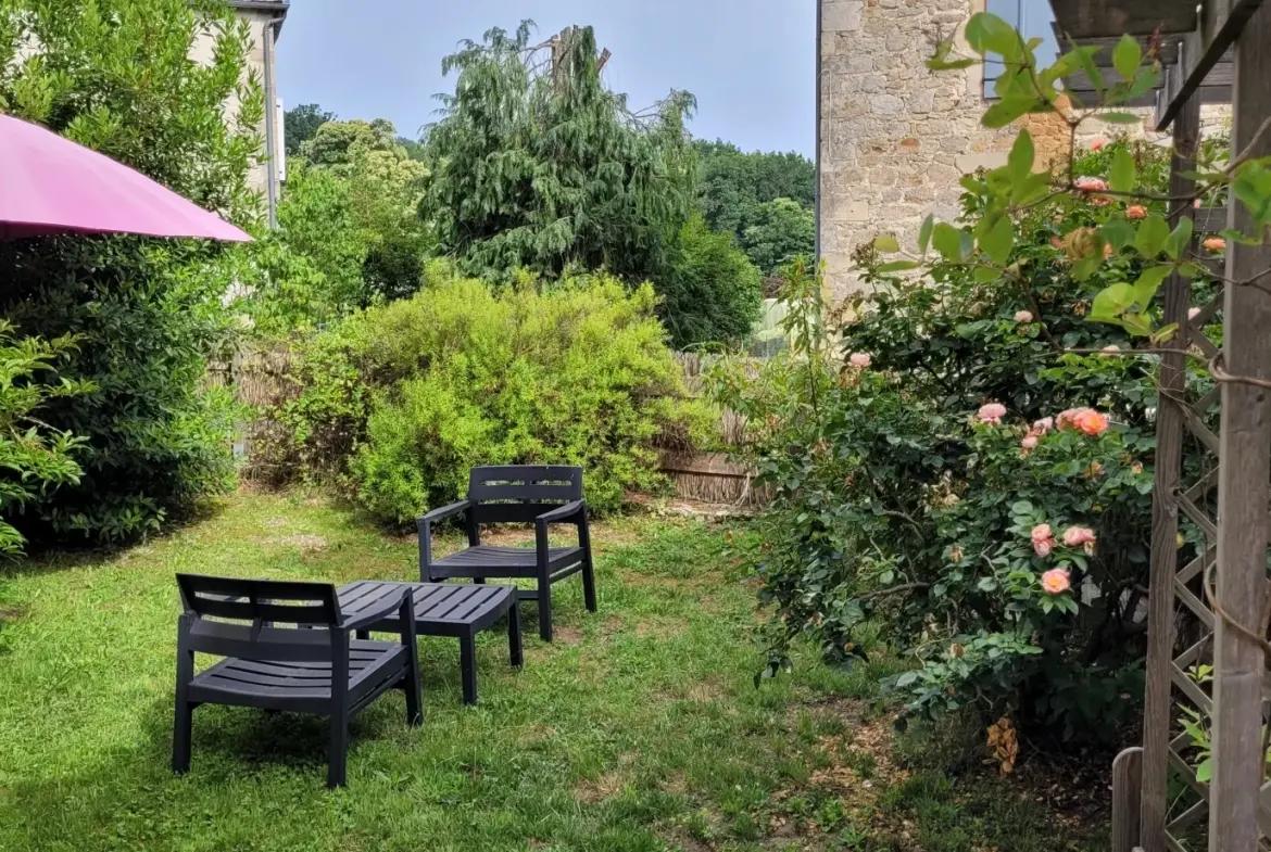 Maison avec petit jardin à Teyssieu, 46190 