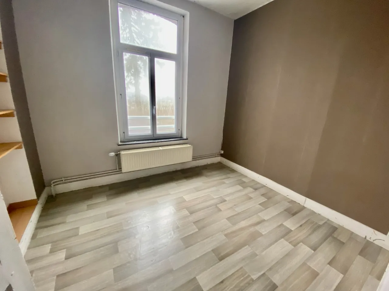 Maison Semi-Individuelle à Hautmont avec Terrain à Aménager 