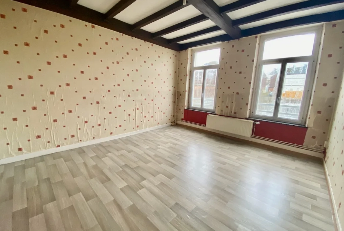 Maison Semi-Individuelle à Hautmont avec Terrain à Aménager 