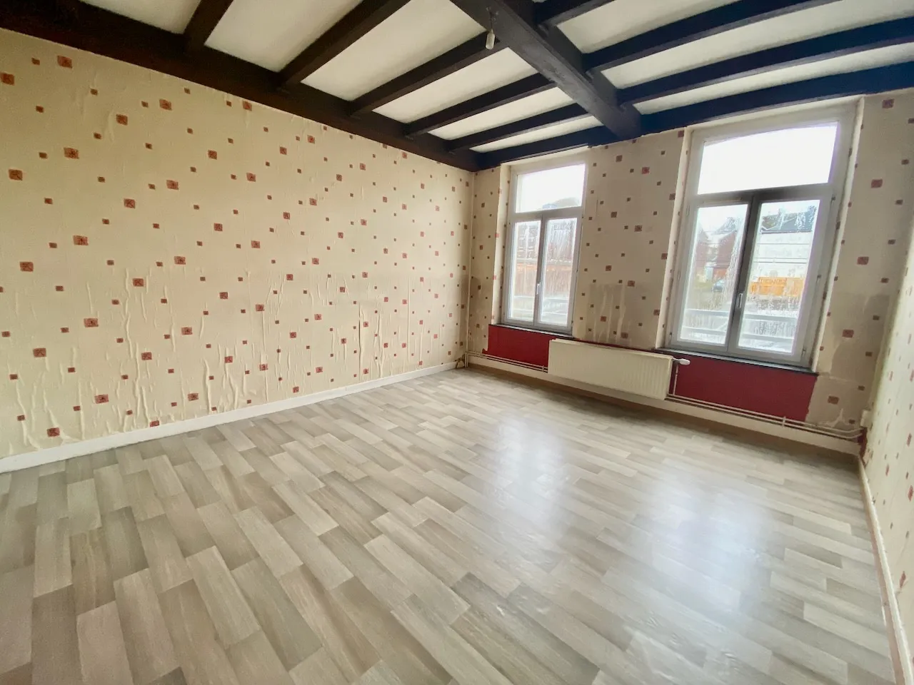 Maison Semi-Individuelle à Hautmont avec Terrain à Aménager 