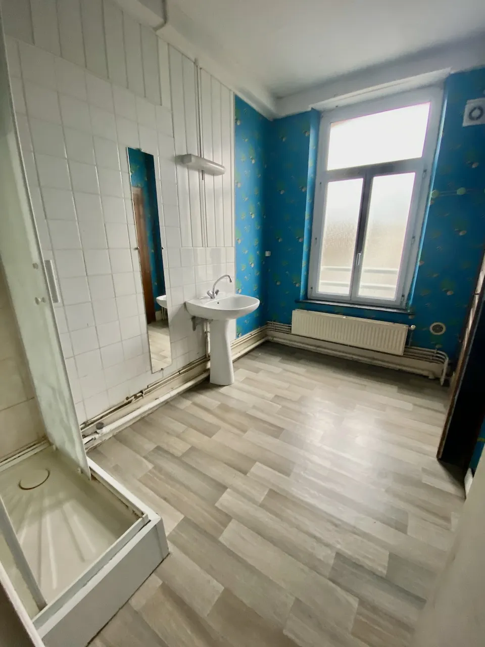 Maison Semi-Individuelle à Hautmont avec Terrain à Aménager 