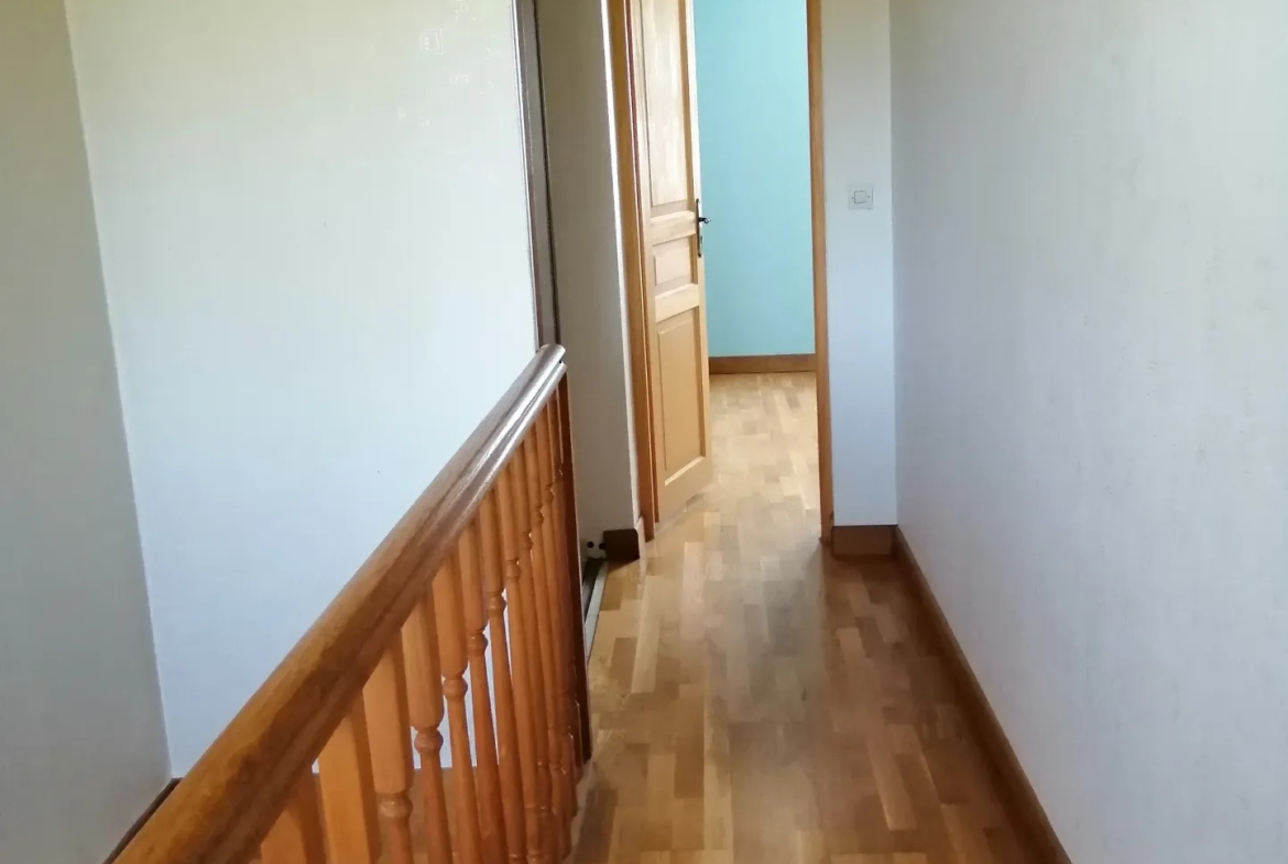 FERME RENOVEE 150M2 HABITABLES - Chevroux 