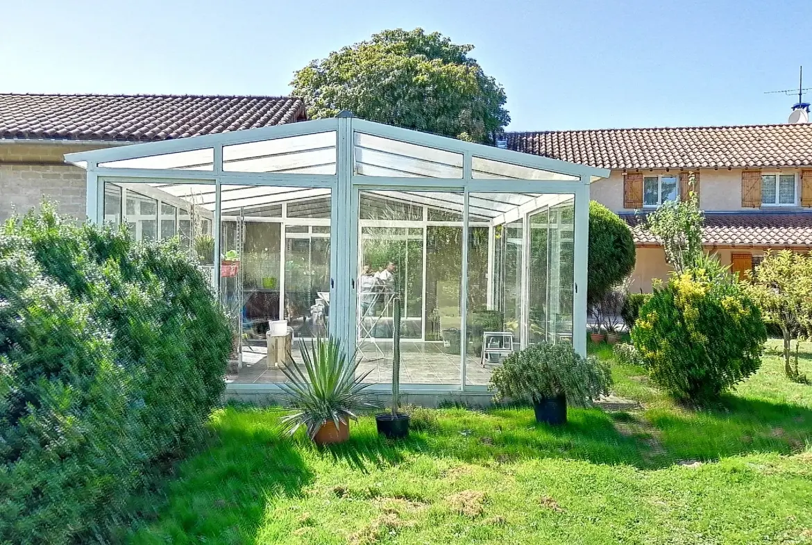 FERME RENOVEE 150M2 HABITABLES - Chevroux 