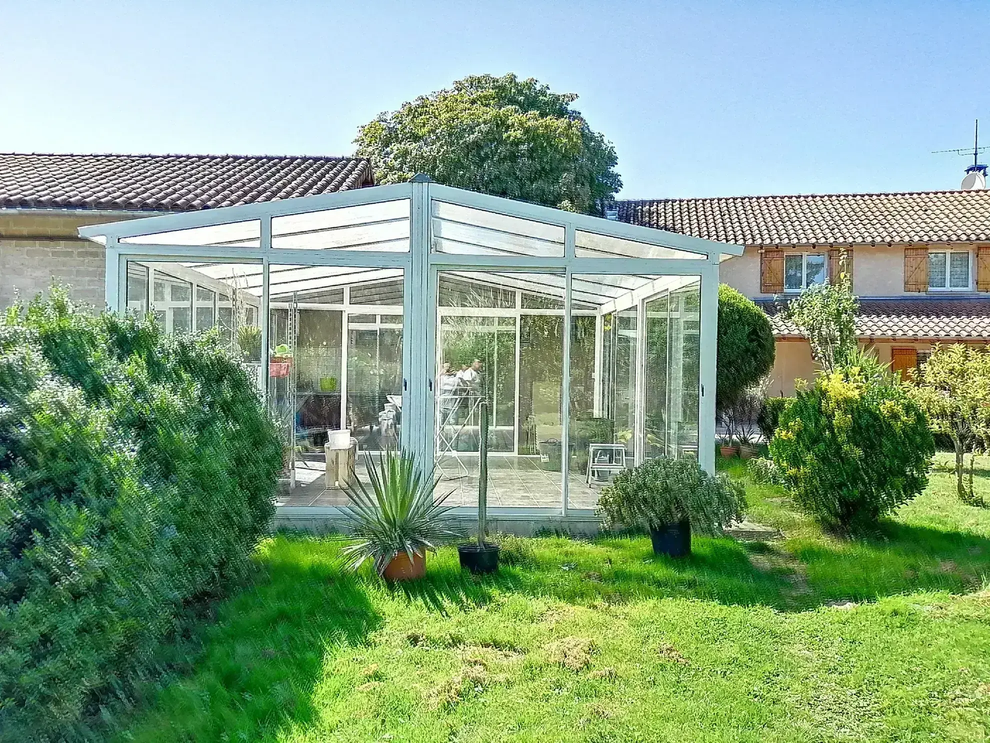FERME RENOVEE 150M2 HABITABLES - Chevroux 
