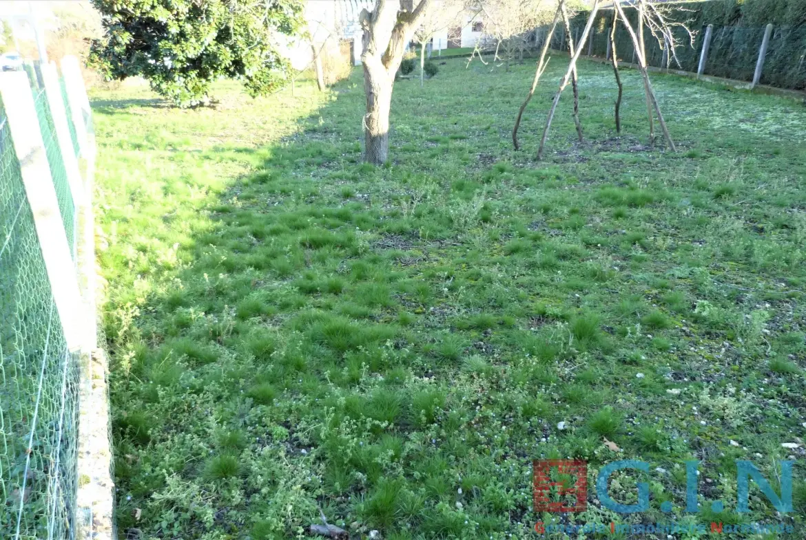 Terrain à bâtir à Jumièges - 730 m2 - Certificat d'urbanisme positif 